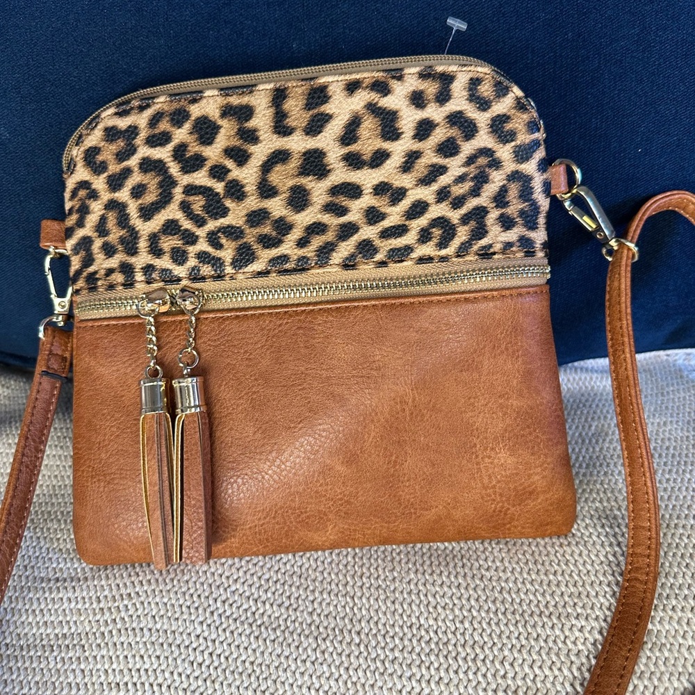 Jen & Co. Brown and Leopard Print Clutch